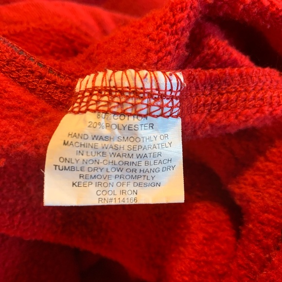 Wisconsin Badgers red pullover hoodie sweatshirt with front pockets XL - Picture 6 of 6